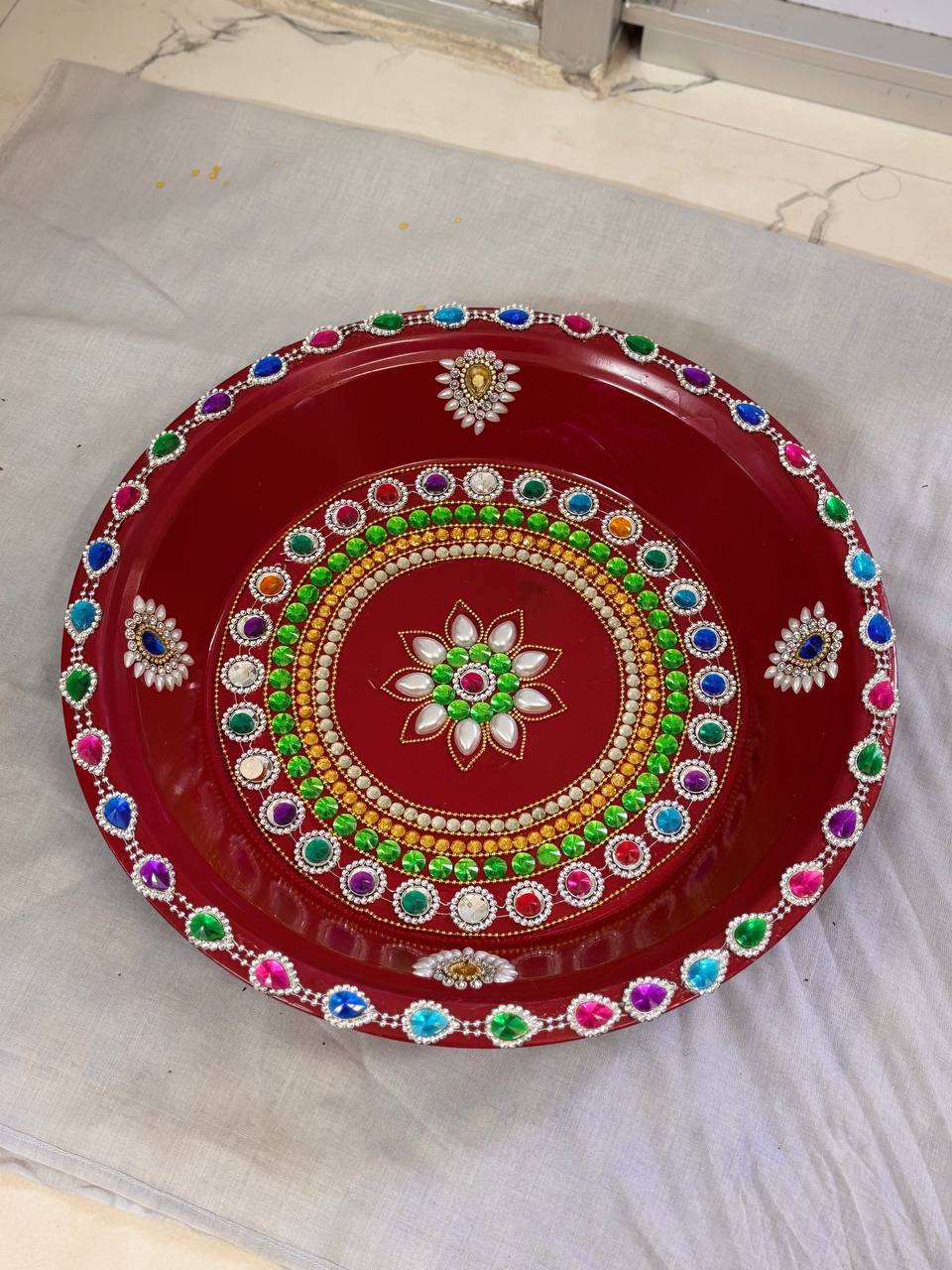 કસટમ શણગાર હાંડી